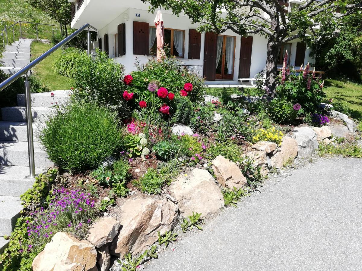Chalet Waldrand Inden エクステリア 写真