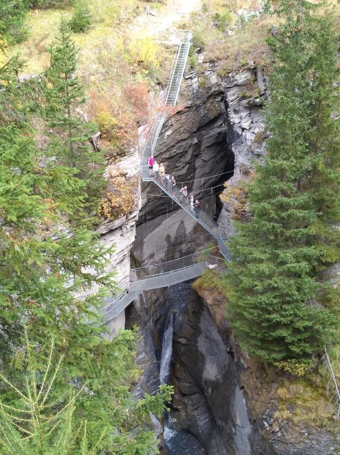 Chalet Waldrand Inden エクステリア 写真