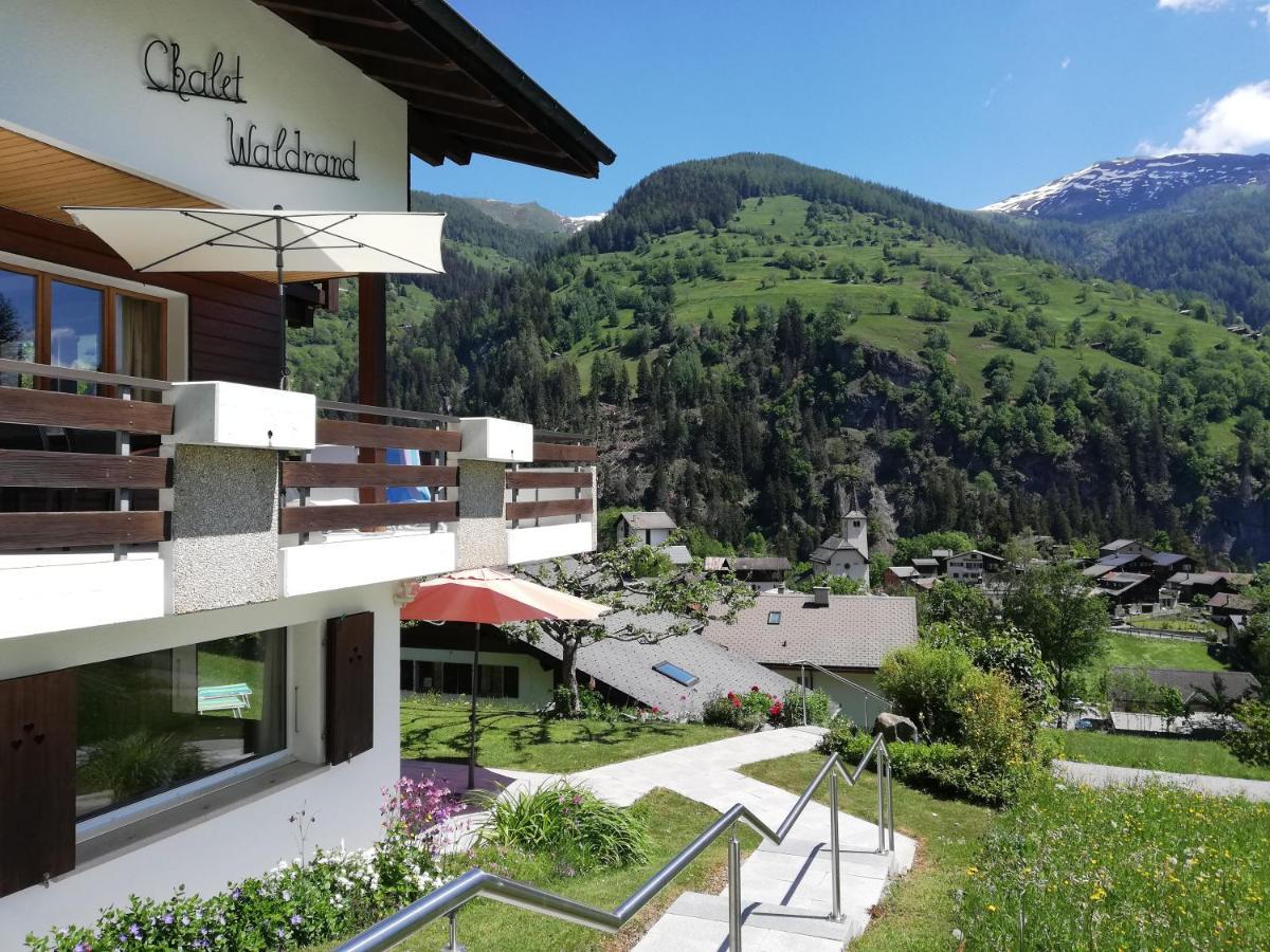 Chalet Waldrand Inden エクステリア 写真