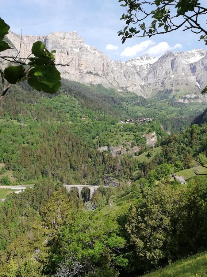 Chalet Waldrand Inden エクステリア 写真
