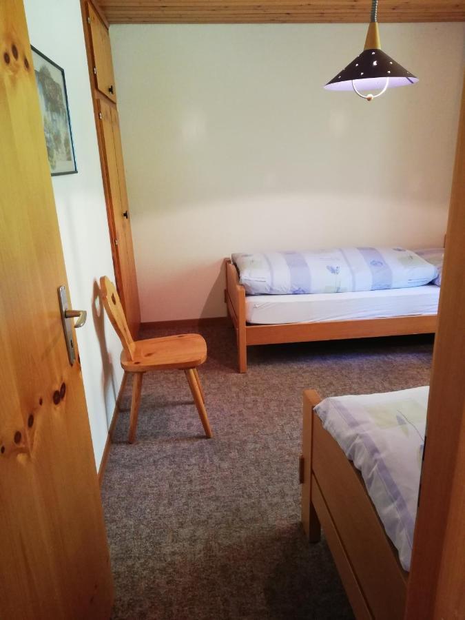 Chalet Waldrand Inden エクステリア 写真