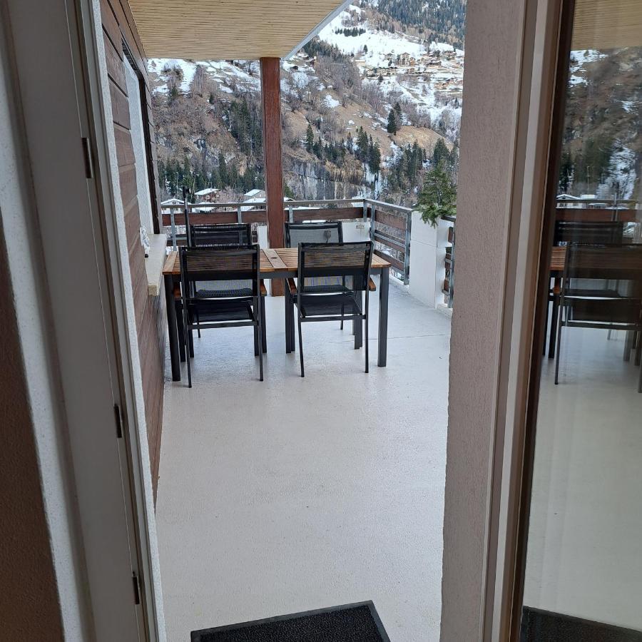 Chalet Waldrand Inden エクステリア 写真