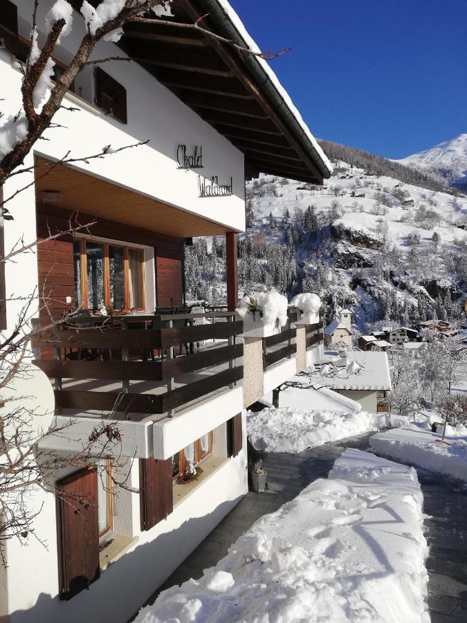 Chalet Waldrand Inden エクステリア 写真