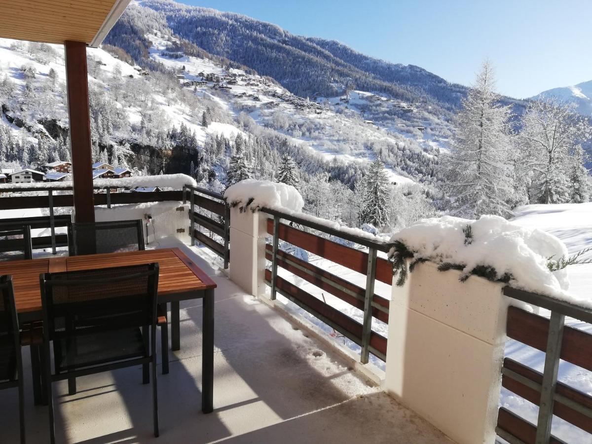 Chalet Waldrand Inden エクステリア 写真